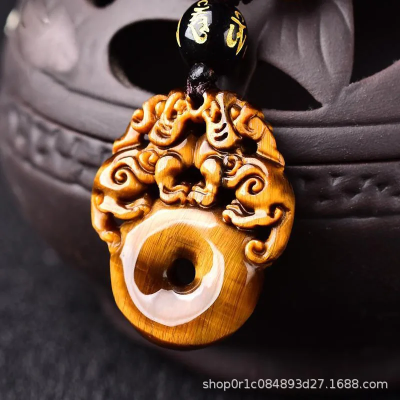 Wisiorek z kamienia naturalnego — tygrysie oko, Pixiu, Guanyin Pomarańczowy
