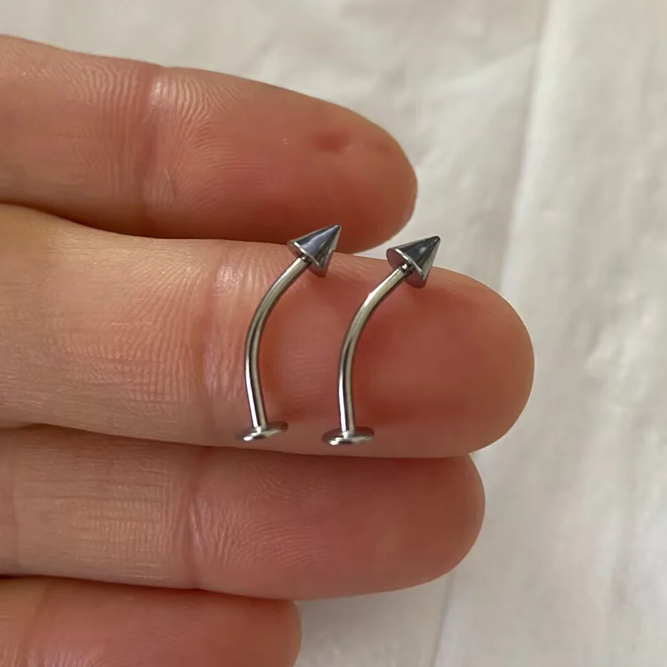 Zakrzywiony piercing wargi labret rook tragus helix 16G Antyczna miedź platerowana