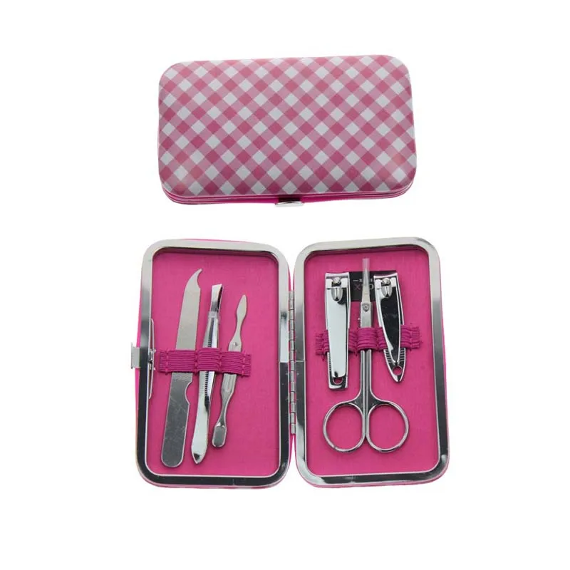 Zestaw do manicure i pedicure 6 w 1 w eleganckim etui