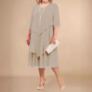 Zwiewna sukienka szyfonowa plus size z nieregularną warstwową lamówką Khaki